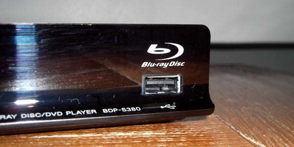 Sony BDP-S380 USB